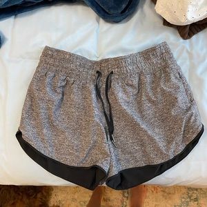 Lululemon reversible short
